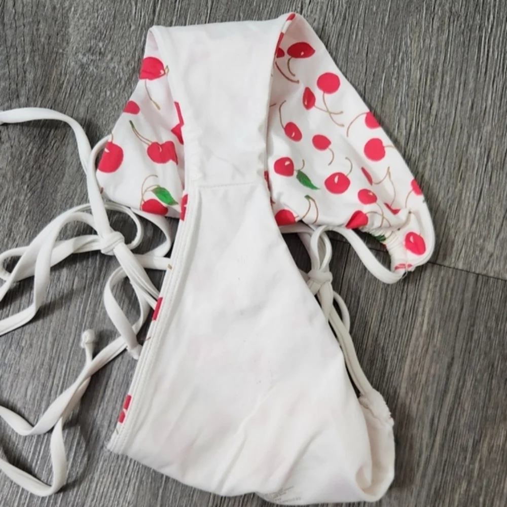 New!Frankie's Bikinis Tia‎ Bottom in Cherry Bomb